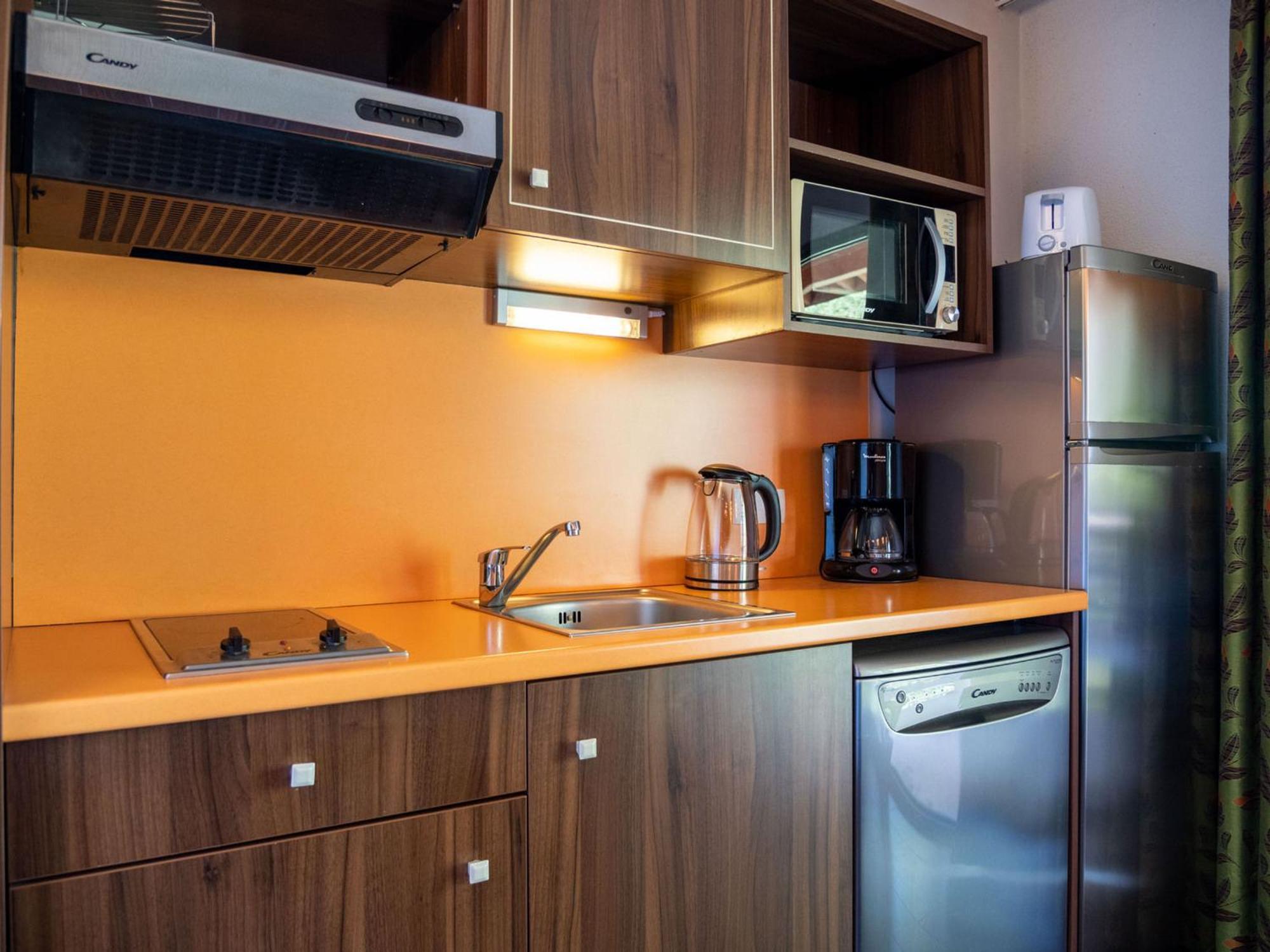 Studio 4 Personnes Avec Piscine Et Sauna - Residence Chateau Des Magnans - Jausiers - Fr-1-165B-45 ภายนอก รูปภาพ